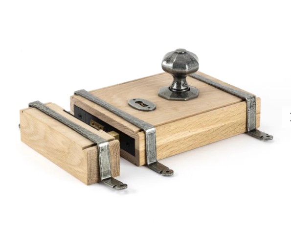 Pewter Oak Box Lock & Octagonal Knob Set