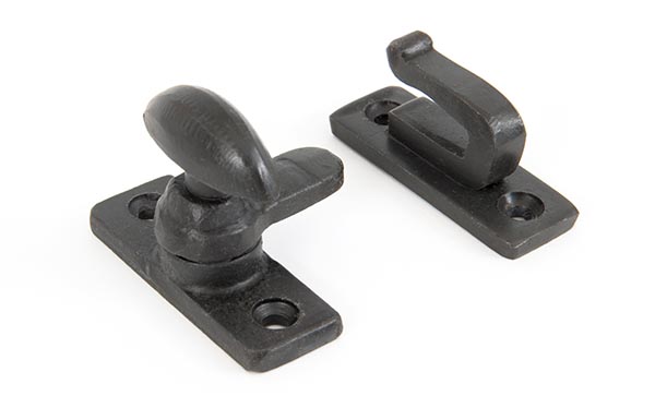 33859 - Beeswax Cupboard Turn