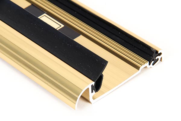 Gold 914mm Macclex 15/2 Threshold