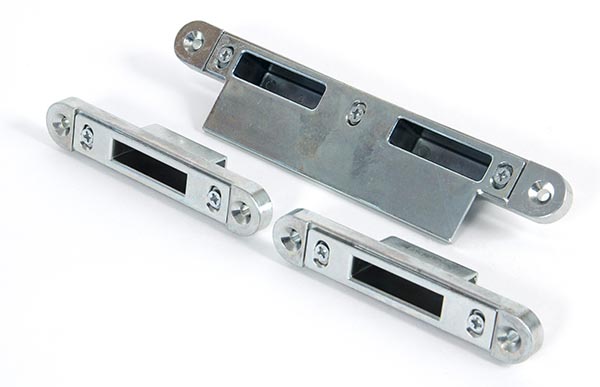 Bright Zinc Plated Espag Keep Set - 57mm Door