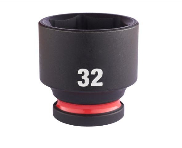 32mm x 1/2" DRIVE SHOCKWAVE SHORT IMPACT SOCKET MILWAUKEE