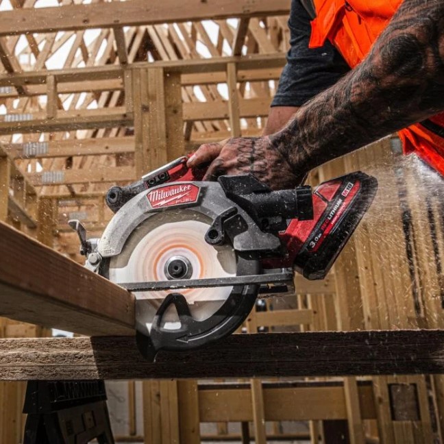 M18FCS552-0 BRUSHLESS CIRCULAR SAW 18V BODY ONLY MILWAUKEE