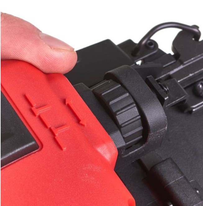 MILM18FN18GS-0 3