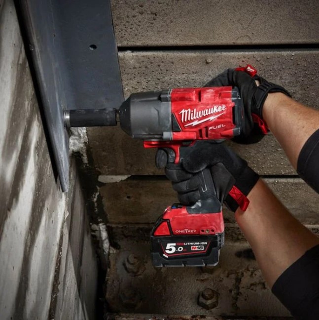 M18ONEFHIWF34-0 BRUSHLESS IMPACT WRENCH 18V 2033NM FRICTION RING BODY ONLY